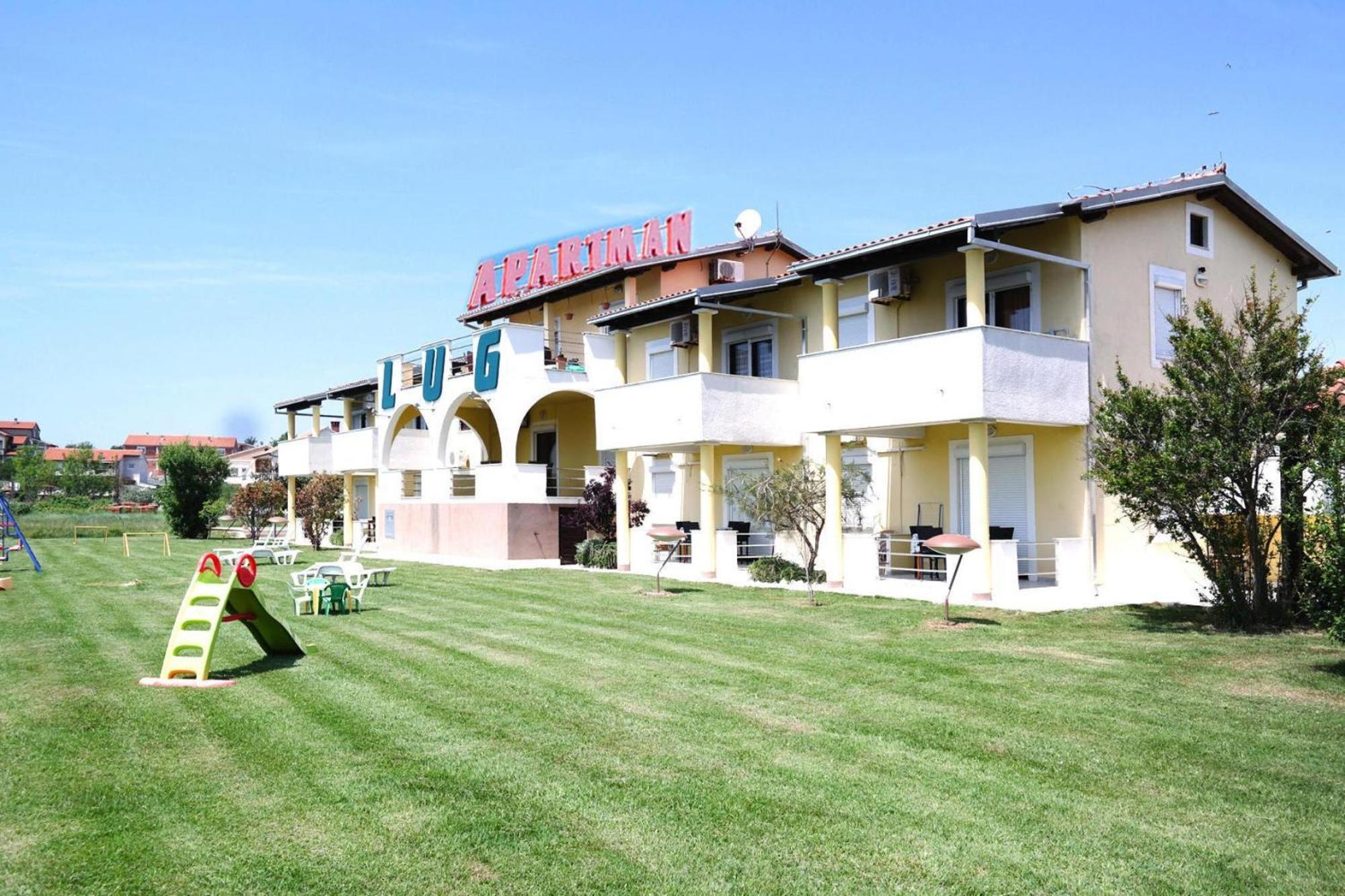 Apartments Lug Privlaka With Pool Exterior photo