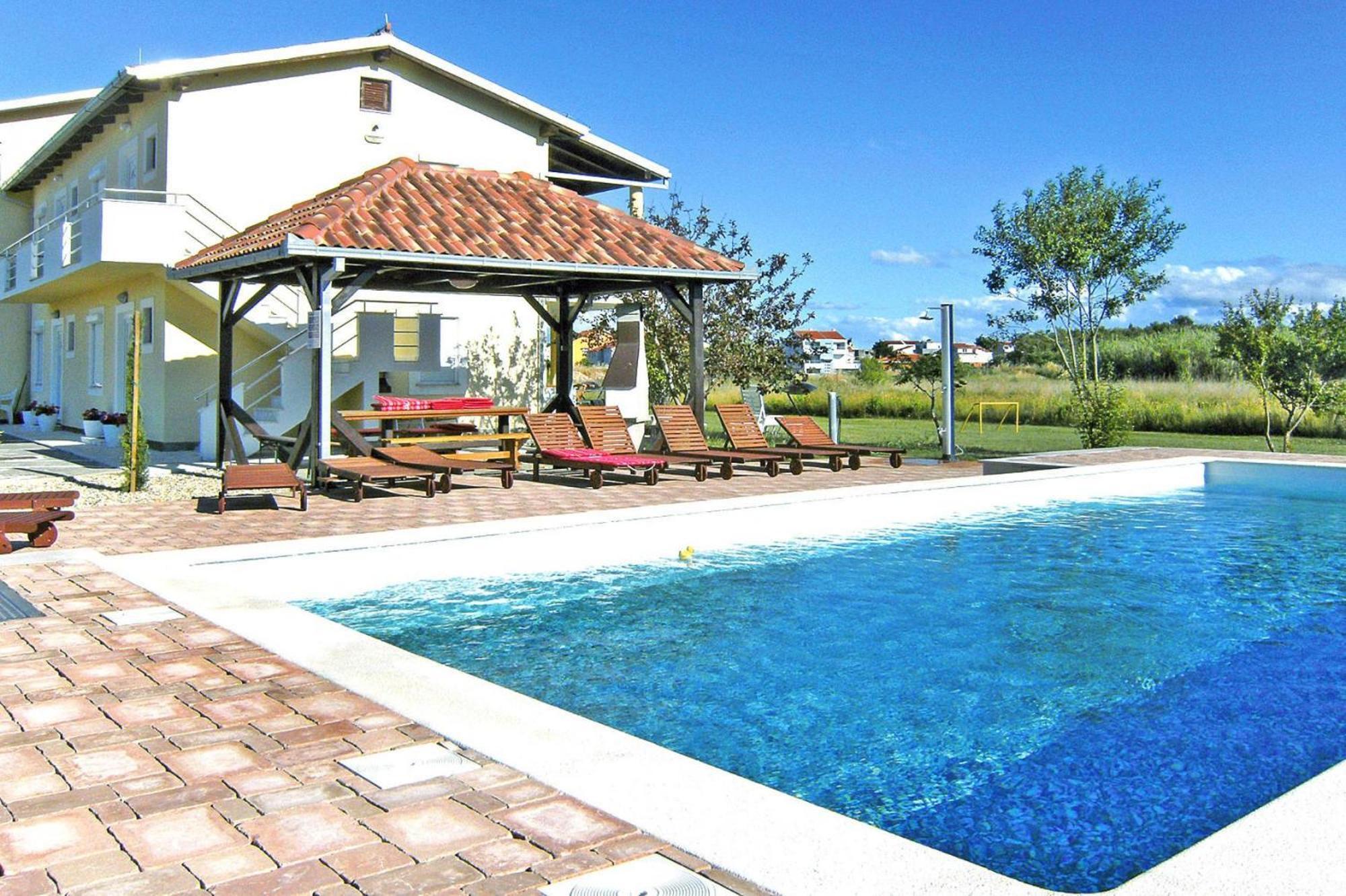 Apartments Lug Privlaka With Pool Exterior photo
