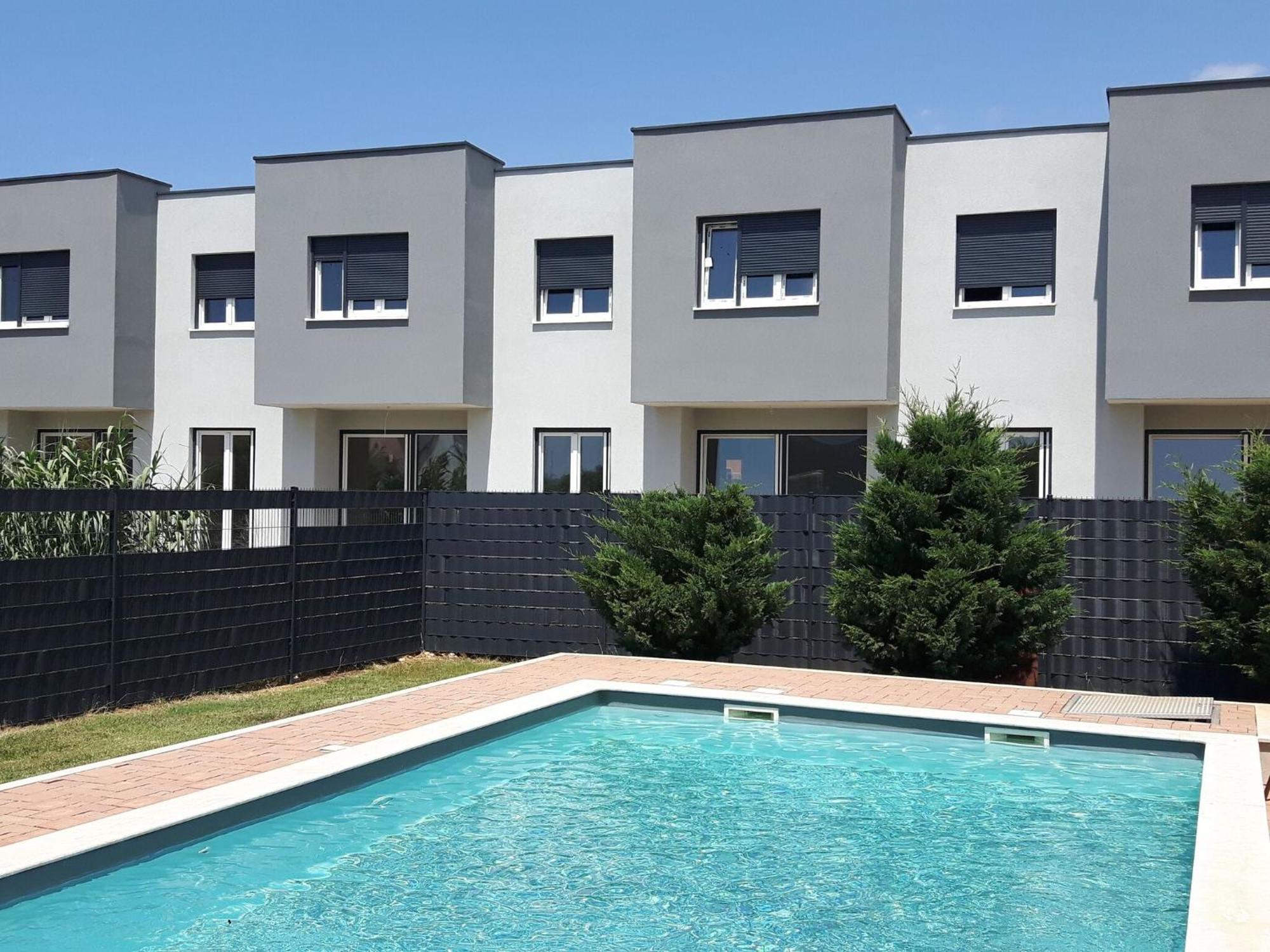 Apartments Lug Privlaka With Pool Exterior photo